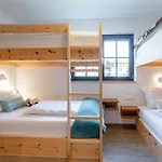 Chalet Wagrainer Tauernlodge 42d *