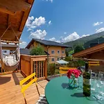 Wagrainer Tauernlodge 42d Chalet *