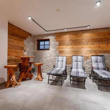 Chalet Wagrainer Tauernlodge 42d *