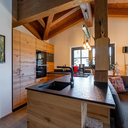 Chalet Wagrainer Tauernlodge 42d *